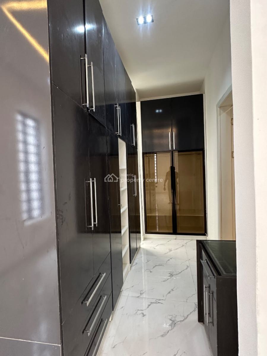 4 Bedroom Semi Detached, Off Ikota Villa Estate Lekki Lagos, Ikota, Lekki, Lagos, Semi-detached Duplex for Sale