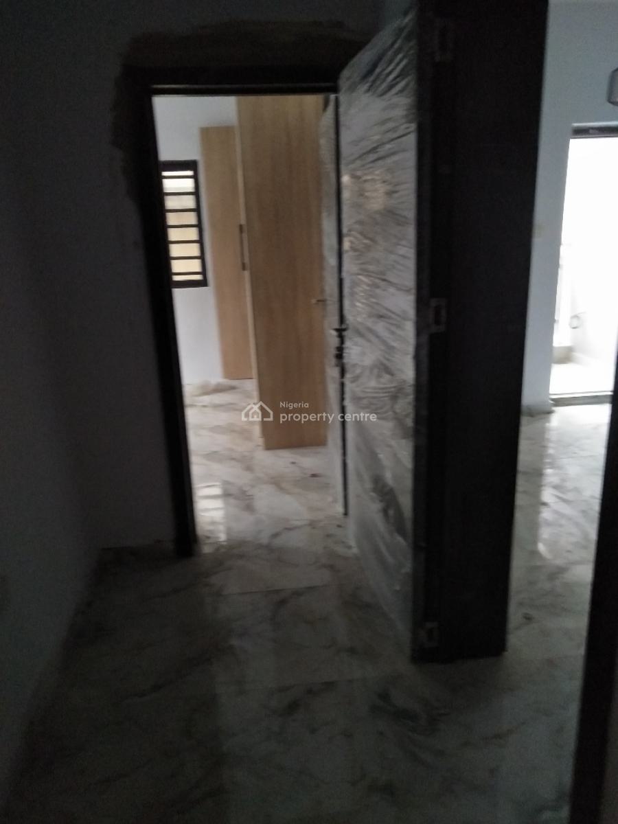 Luxury 2 Bedroom Flat, Solanke Street, Yaba, Lagos, Flat / Apartment for Rent