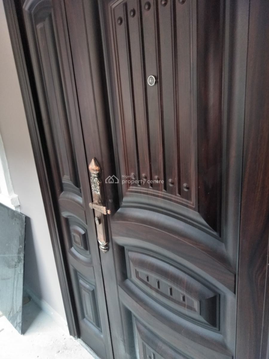 Luxury 2 Bedroom Flat, Solanke Street, Yaba, Lagos, Flat / Apartment for Rent