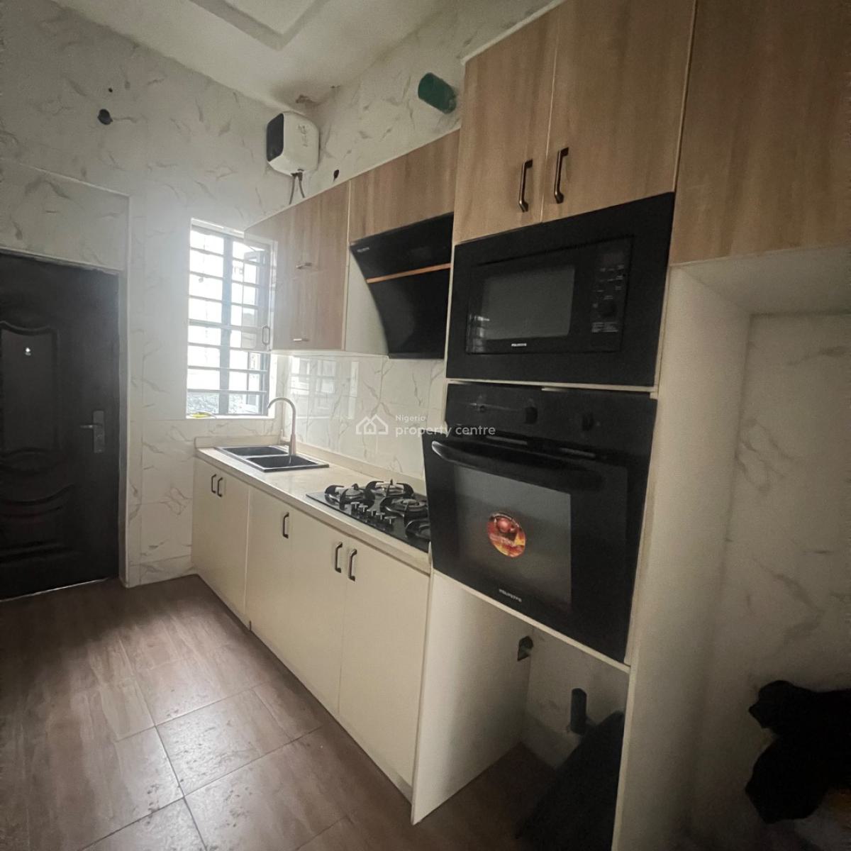4 Bedroom, Ikota, Lekki, Lagos, Terraced Duplex for Rent