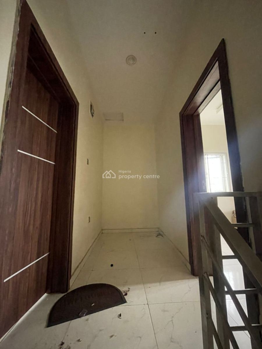 Well Maintained 2 Bedroom Duplex, Lakowe Golf, Awoyaya, Ibeju Lekki, Lagos, Terraced Duplex for Rent