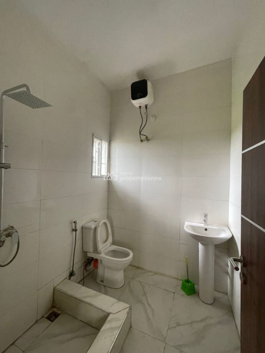 Well Maintained 2 Bedroom Duplex, Lakowe Golf, Awoyaya, Ibeju Lekki, Lagos, Terraced Duplex for Rent