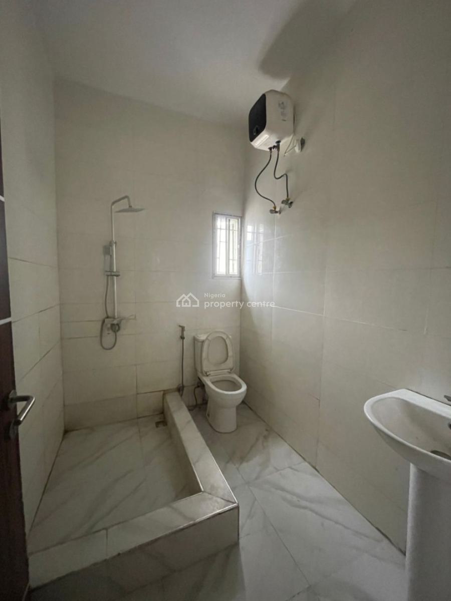 Well Maintained 2 Bedroom Duplex, Lakowe Golf, Awoyaya, Ibeju Lekki, Lagos, Terraced Duplex for Rent