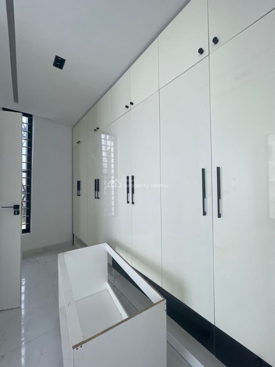 Luxurious 5 Bedroom Fully Detached Duplex with Cinema, Rooftop Terrace, Chevron, Lekki, Lagos, Block of Flats for Sale