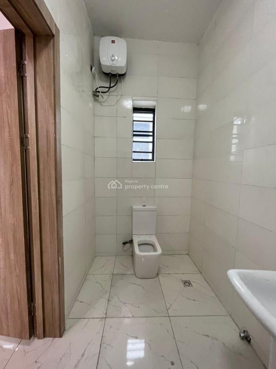 Luxury 1 Bedroom Master Bedroom in a Safe and Secured Estate, Orchid Road, Royal Pine Estate, Lekki, Lagos, Self Contain (single Rooms) for Rent