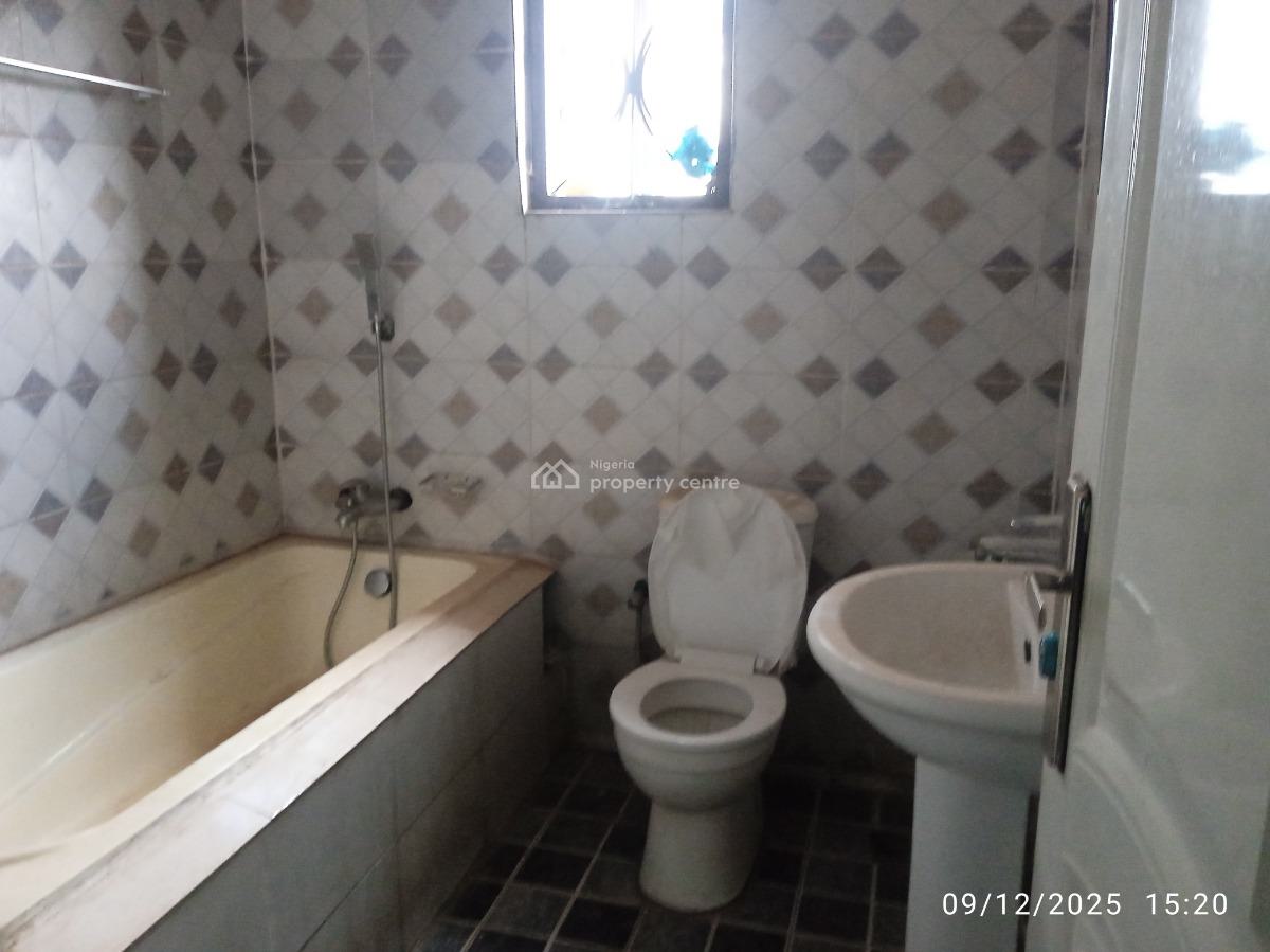 Spacious 4 Bedroom Bungalow, Gwarinpa Extension (estate), Gwarinpa, Abuja, Detached Bungalow for Rent