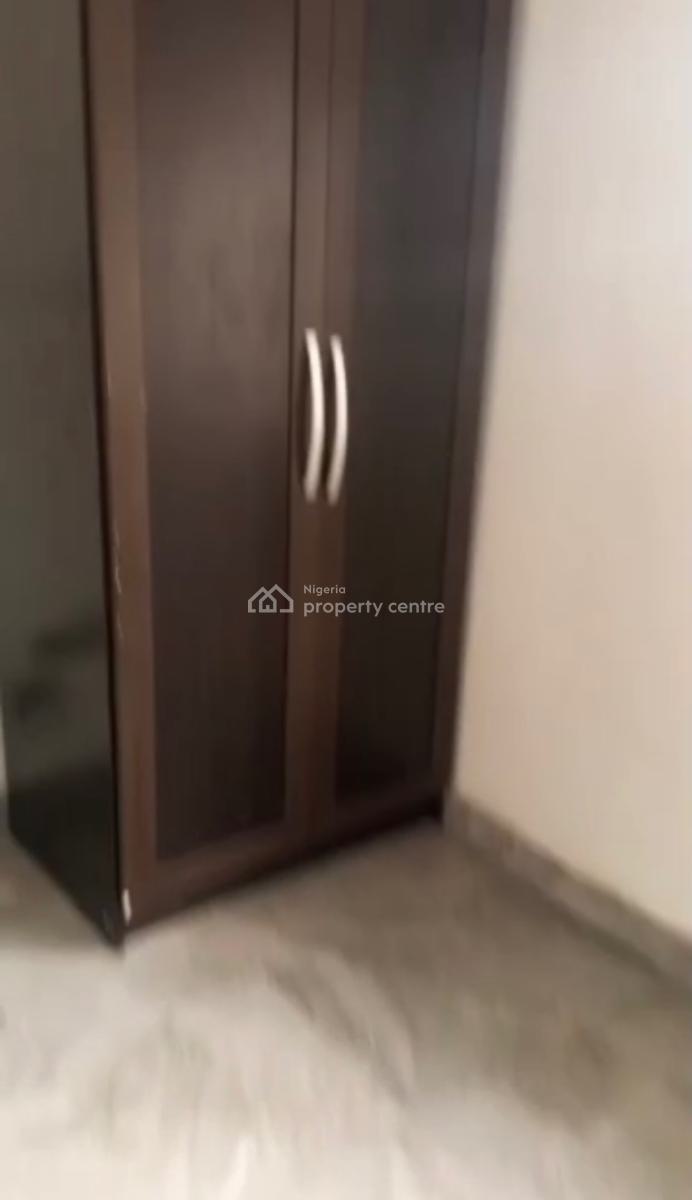 a Standard, Executive 3 Bedroom Flat, Gra, Ogudu, Lagos, Flat / Apartment for Rent