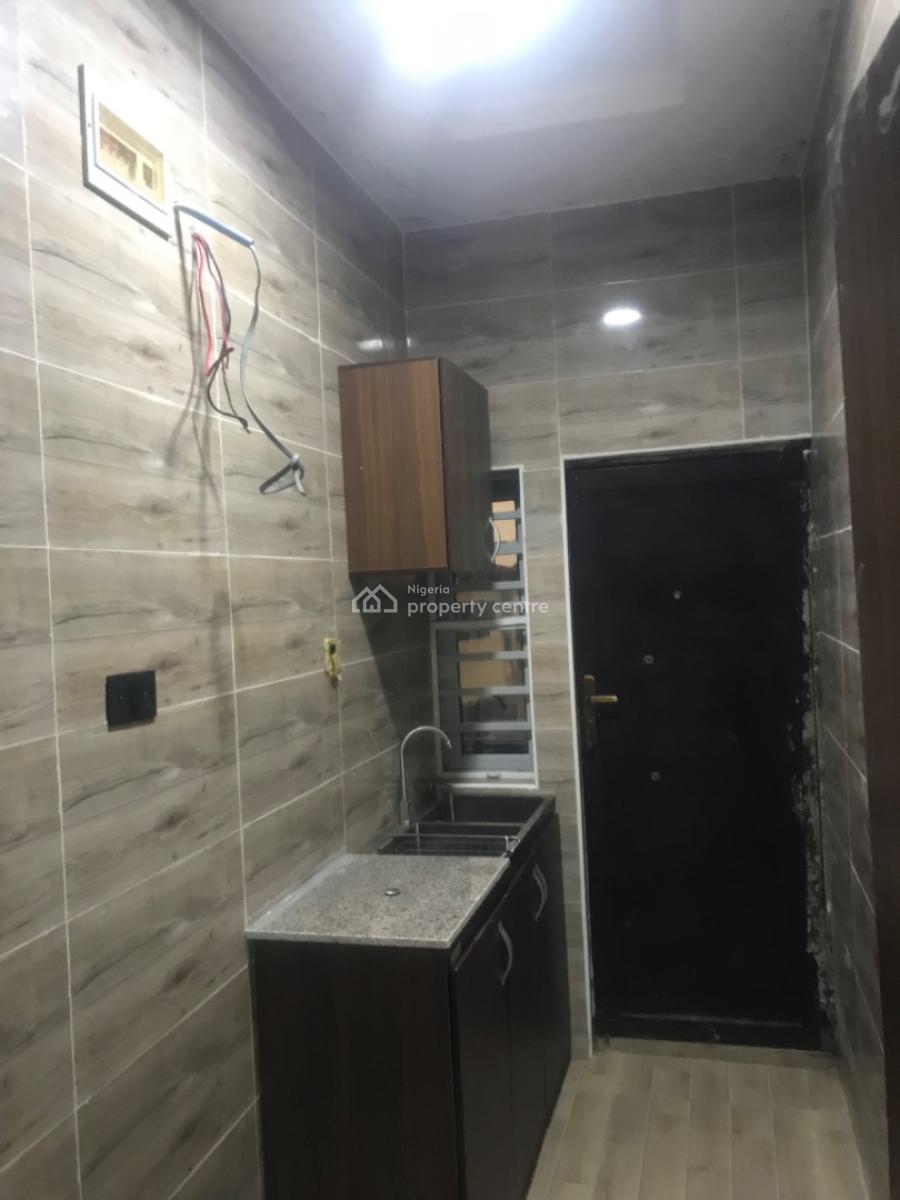 Newly Built and Tastefully Finished 2 Bedroom Flat, Jabita Close Shomolu, Fola Agoro, Yaba, Lagos, Flat / Apartment for Rent