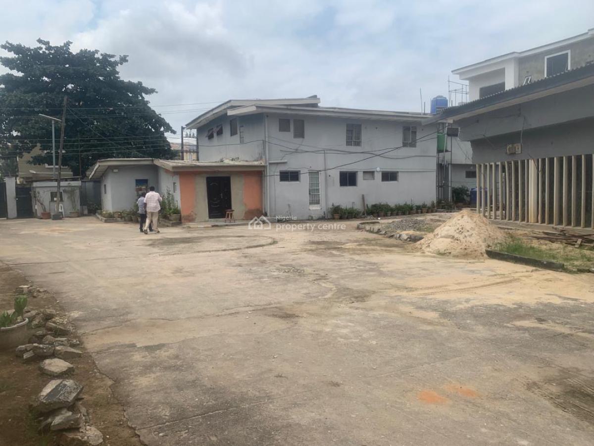 Spacious 3 Bedrooms Flat, Ikeja Gra, Ikeja, Lagos, Flat / Apartment for Rent