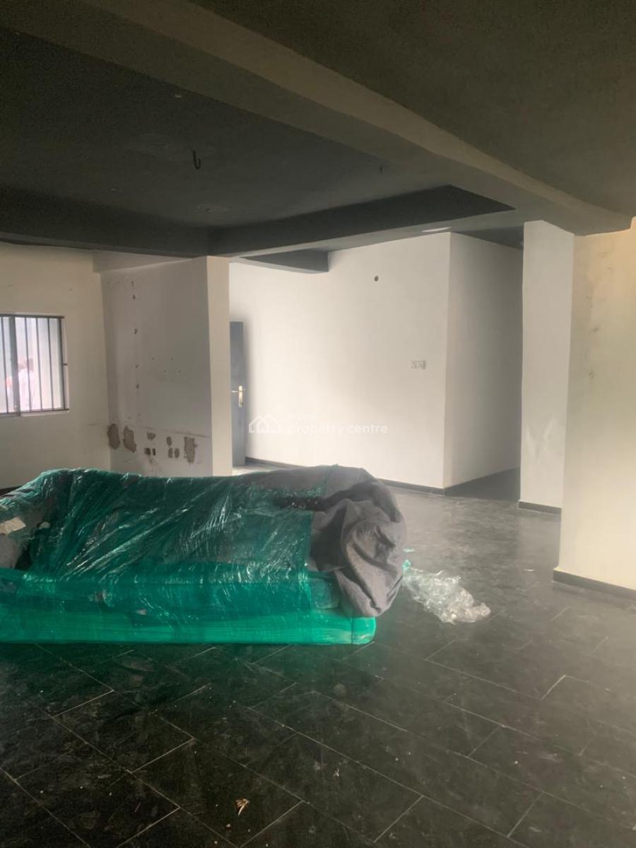 Spacious 3 Bedrooms Flat, Ikeja Gra, Ikeja, Lagos, Flat / Apartment for Rent