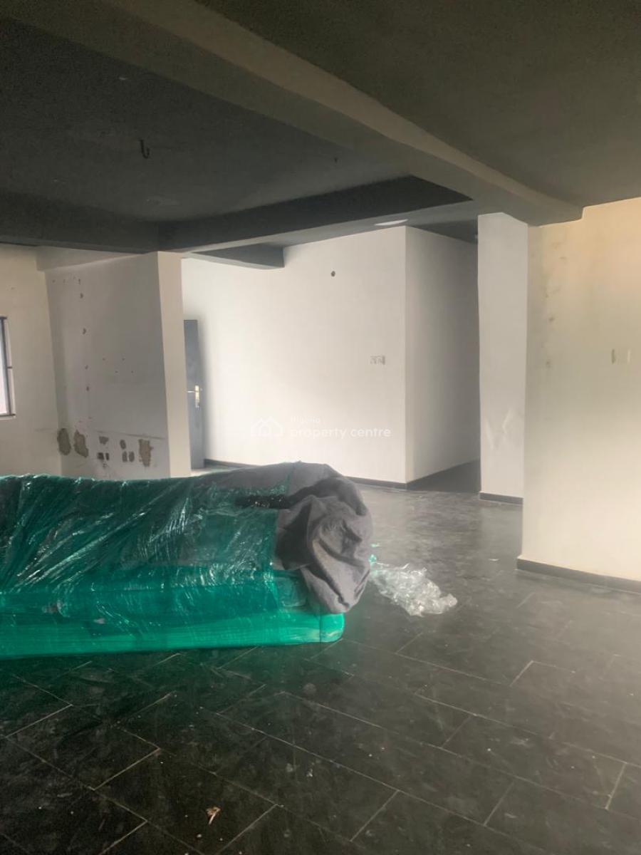 Spacious 3 Bedrooms Flat, Ikeja Gra, Ikeja, Lagos, Flat / Apartment for Rent