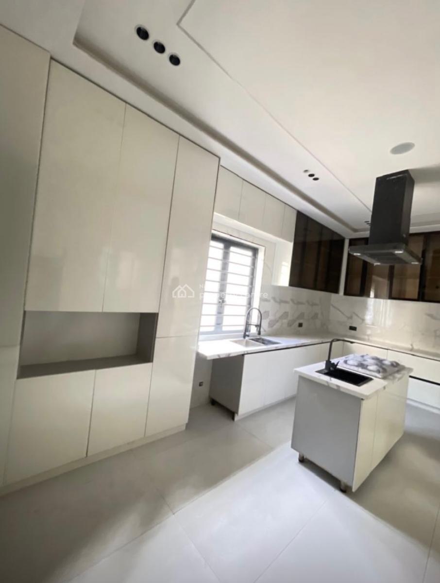 Beautifully Built 5 Bedroom Fully Detached Duplex with a Bq, Chevron, Lekki Phase 2, Lekki, Lagos, Detached Duplex for Sale
