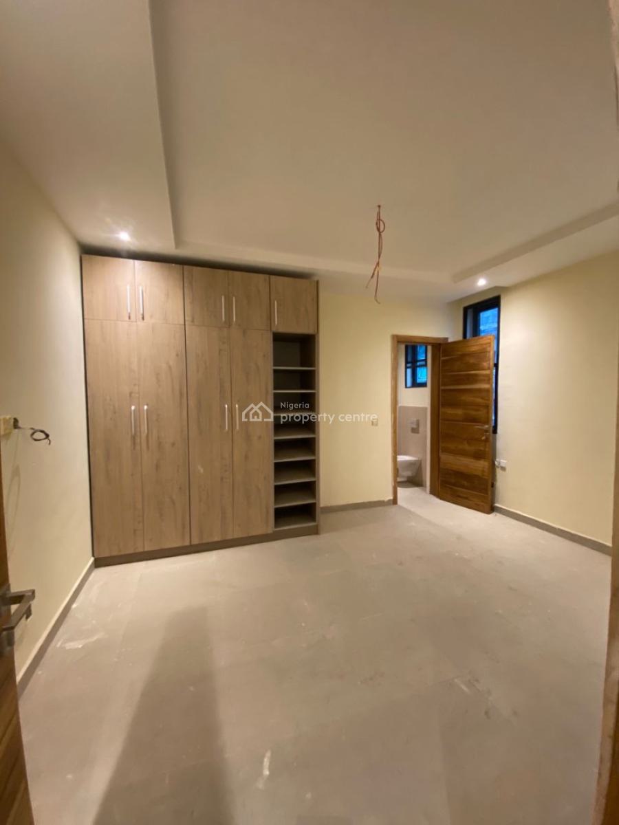 3 Bedroom Apartment with Bq, Off Admiralty Way, Lekki Phase 1, Lekki, Lagos, Flat / Apartment for Sale