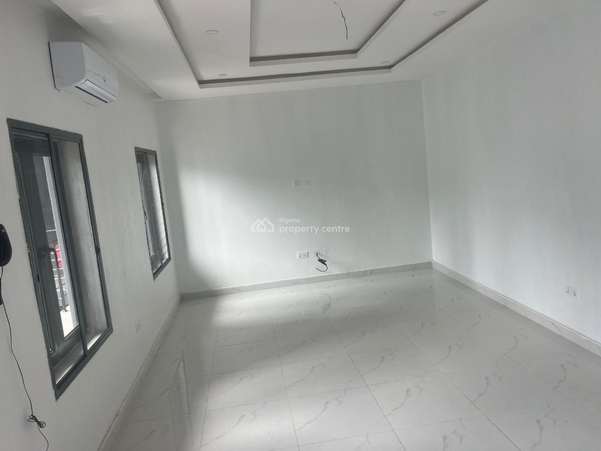 Luxury 2 Bedrooms Apartment, Off Bourdilon Road, Ikoyi, Lagos, Flat / Apartment for Rent