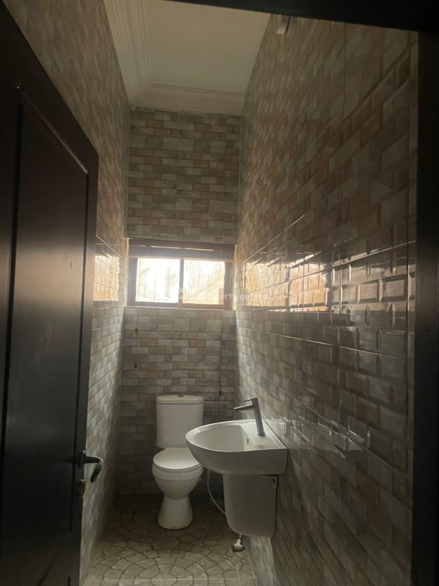 Clean 2 Bedroom Flat Apartment, Gra Phase 1, Magodo, Lagos, Flat / Apartment for Rent