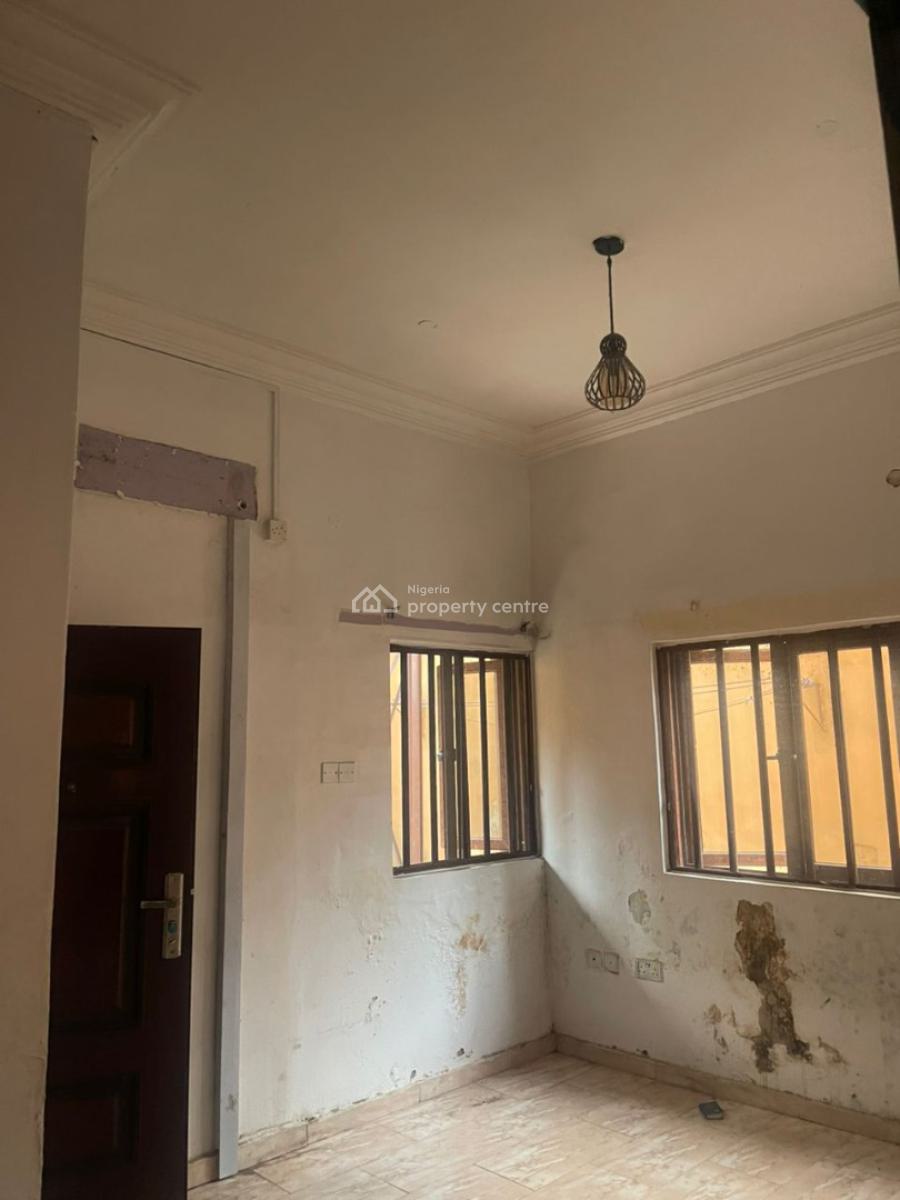 Clean 2 Bedroom Flat Apartment, Gra Phase 1, Magodo, Lagos, Flat / Apartment for Rent
