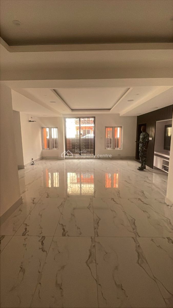 Smart 3 Bedroom Apartment with Bq, Magodo, Lagos, Flat / Apartment for Rent