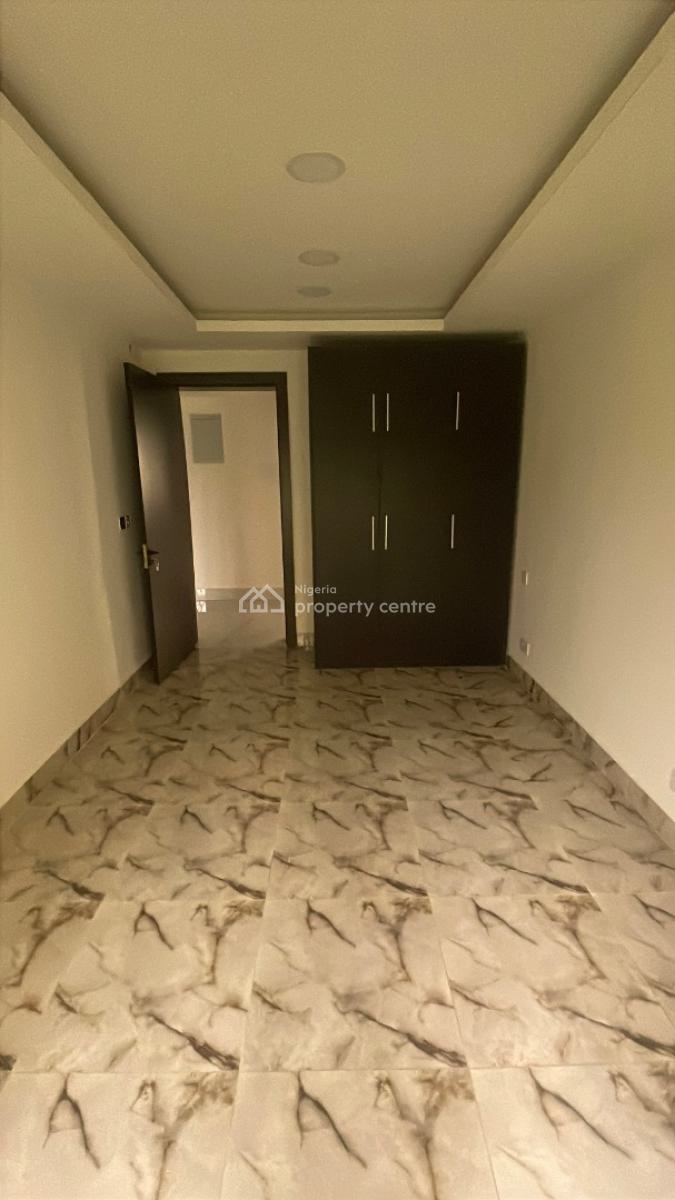 Smart 3 Bedroom Apartment with Bq, Magodo, Lagos, Flat / Apartment for Rent