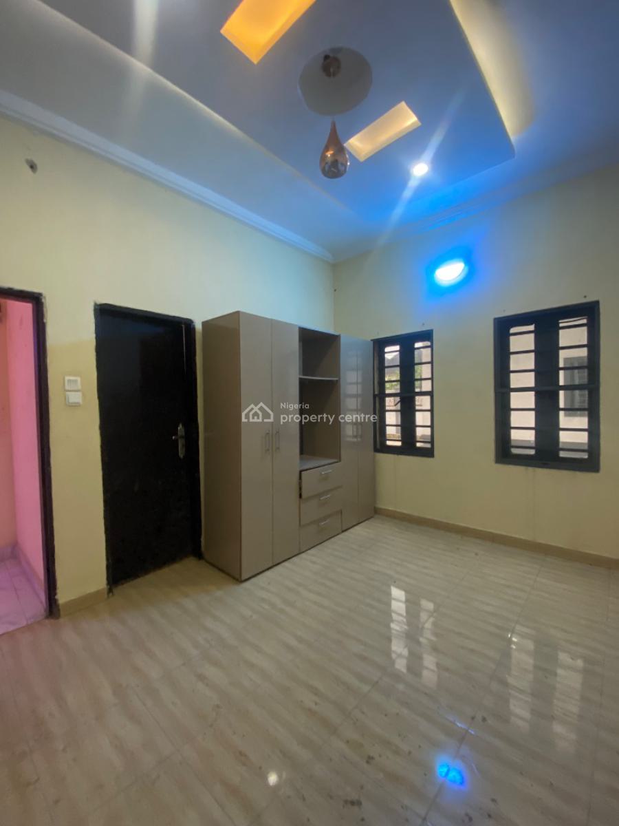 Very Lovely 2bed in a Lovely Environment in a Nice Est, Ogombo, Beside Chatter House School, Ajah, Lagos, Flat / Apartment for Rent