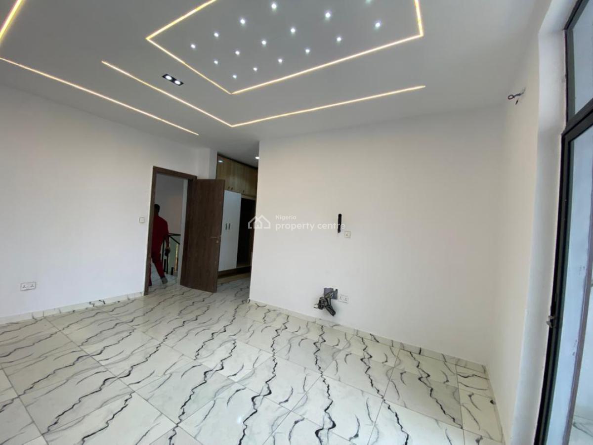 4 Bedrooms Semi Detached Terrace Duplex and Bq, Ikota Villa Estate Lekki, Lekki, Lagos, Semi-detached Duplex for Sale