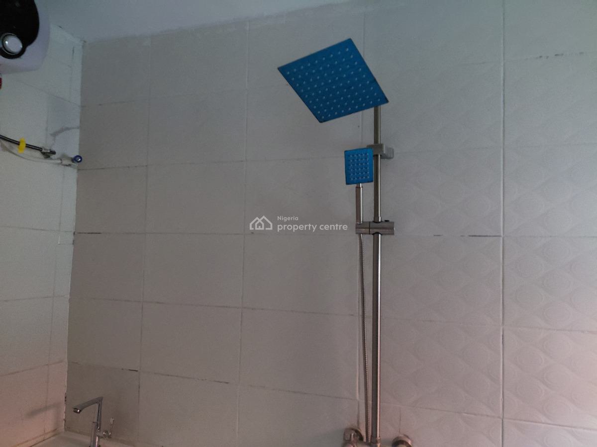 Descent 2bedroom Flat, Ibrahim Olowo Street, Alapere, Ketu, Lagos, Flat / Apartment for Rent