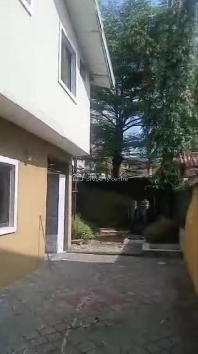 4 Bedroom Semi Detached Duplex with 2 Room Bq, Mobolaji Johnson, Lekki Phase 1, Lekki, Lagos, Semi-detached Duplex for Sale