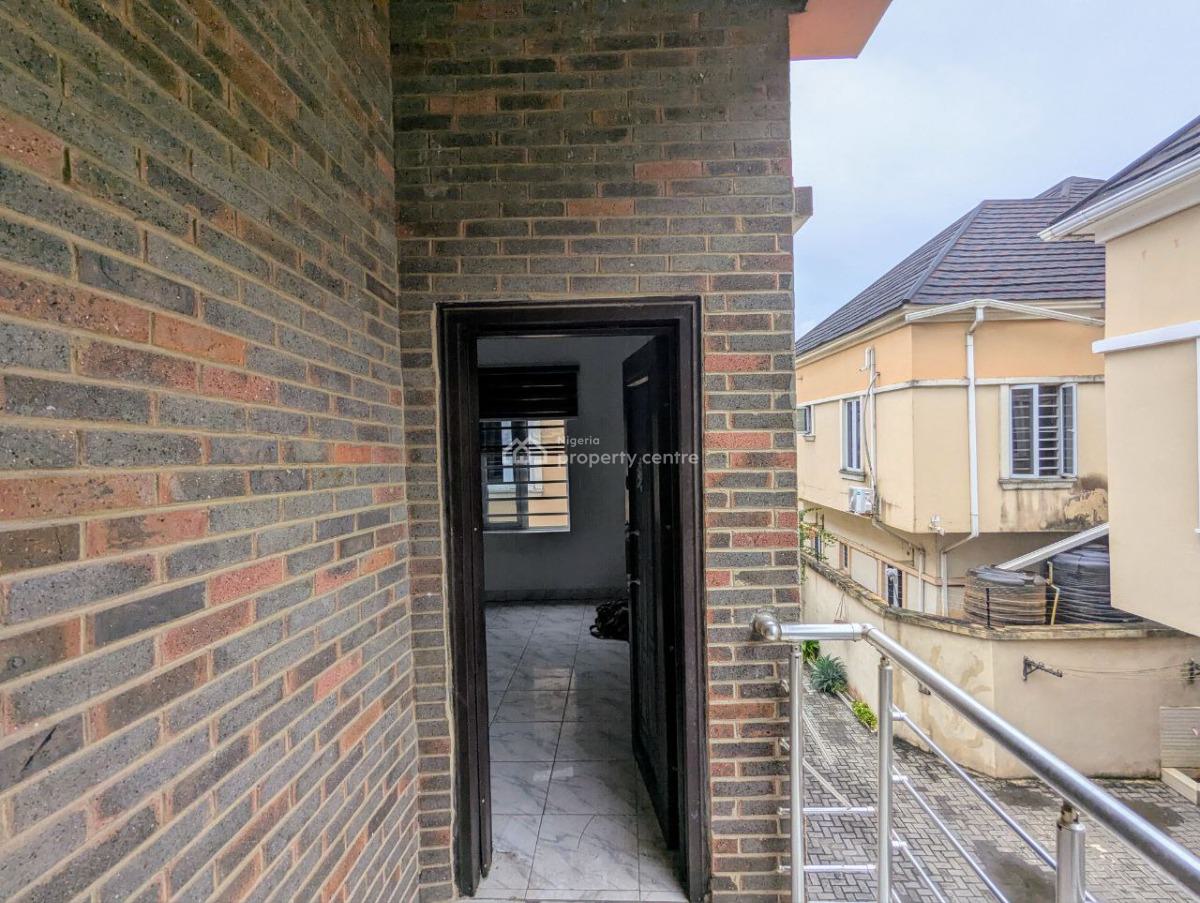Good Deal: 3 Bed Semi-detached with Bq in a Gated Estate, Ocean Breeze Estate, Off Ologolo Road, Ologolo, Lekki, Lagos, Semi-detached Duplex for Sale