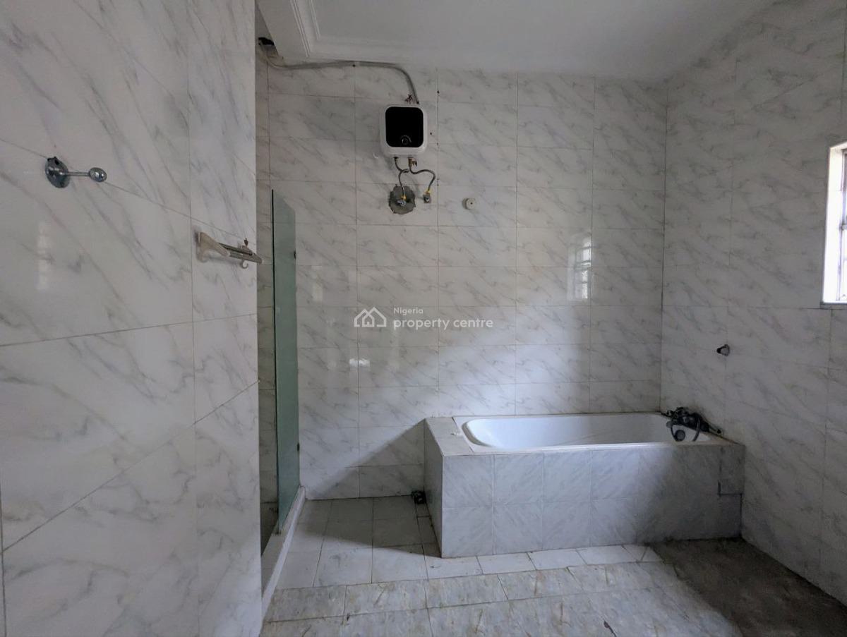Good Deal: 3 Bed Semi-detached with Bq in a Gated Estate, Ocean Breeze Estate, Off Ologolo Road, Ologolo, Lekki, Lagos, Semi-detached Duplex for Sale