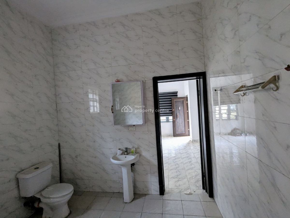 Good Deal: 3 Bed Semi-detached with Bq in a Gated Estate, Ocean Breeze Estate, Off Ologolo Road, Ologolo, Lekki, Lagos, Semi-detached Duplex for Sale