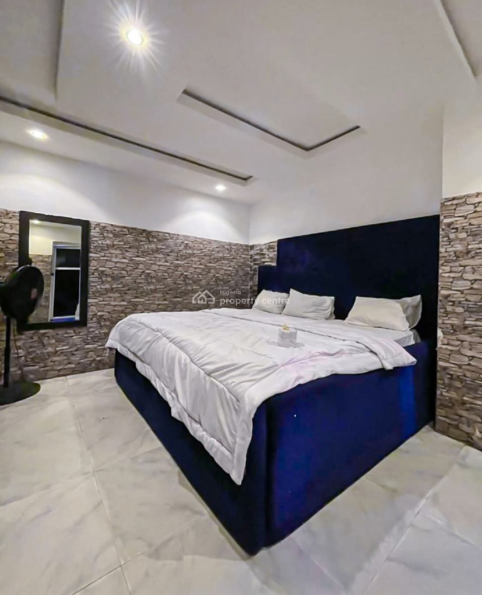 Hotel with 10  Spacious Rooms & a Big Outdoor Space, Rumuomasi, Port Harcourt, Rivers, Hotel / Guest House for Sale