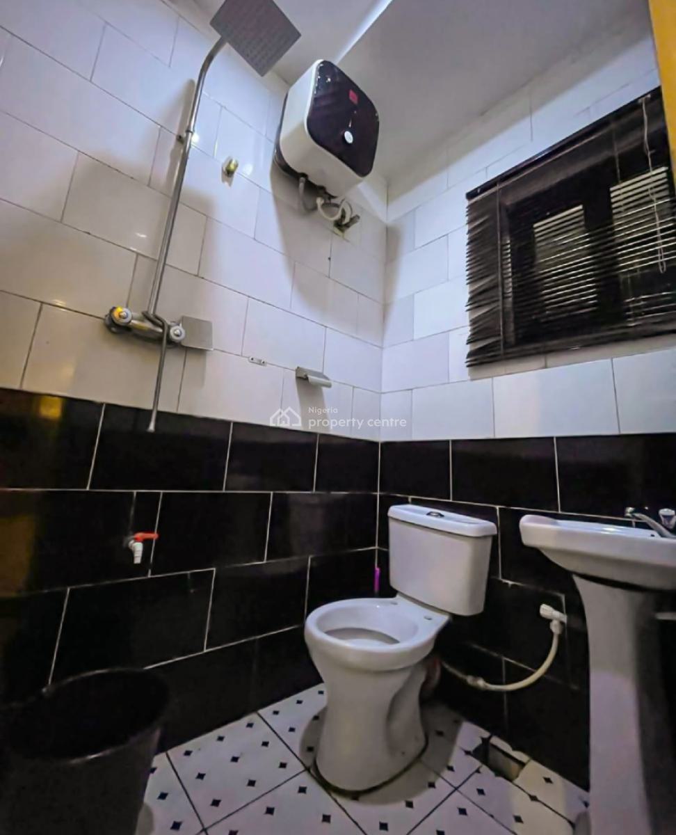Hotel with 10  Spacious Rooms & a Big Outdoor Space, Rumuomasi, Port Harcourt, Rivers, Hotel / Guest House for Sale