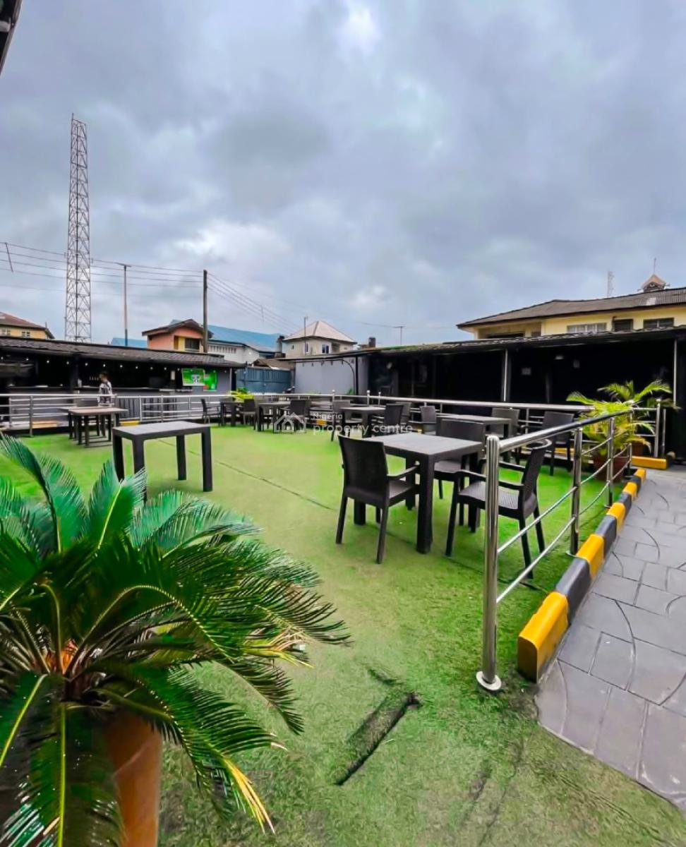 Hotel with 10  Spacious Rooms & a Big Outdoor Space, Rumuomasi, Port Harcourt, Rivers, Hotel / Guest House for Sale