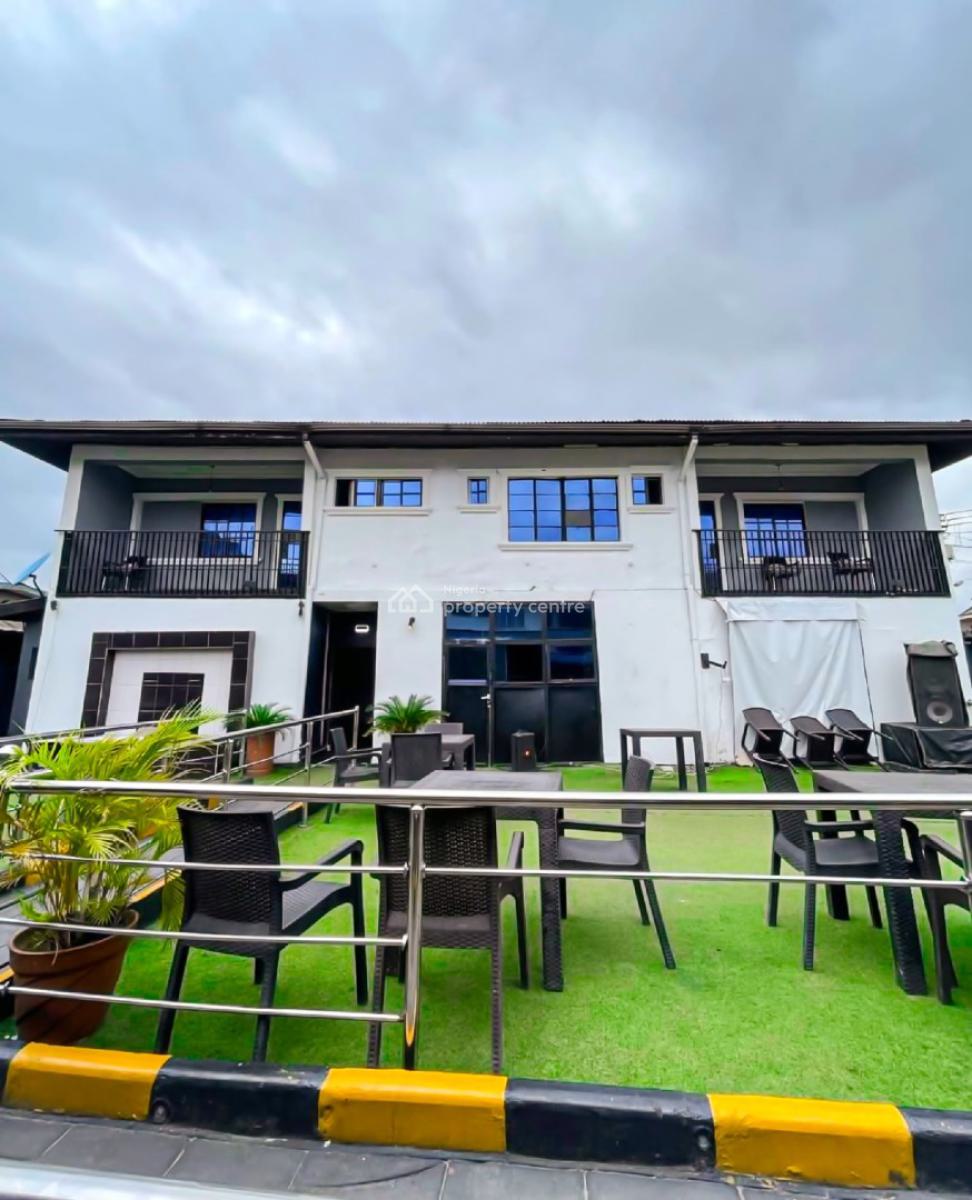 Hotel with 10  Spacious Rooms & a Big Outdoor Space, Rumuomasi, Port Harcourt, Rivers, Hotel / Guest House for Sale