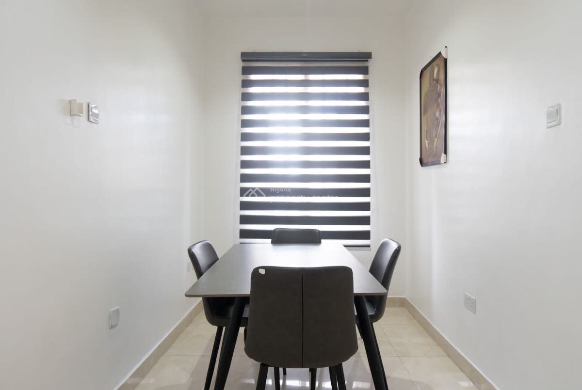 Spacious 3 Bedroom Apartment with Snooker & Ps5, Lekki Phase 1, Lekki, Lagos, Flat / Apartment Short Let