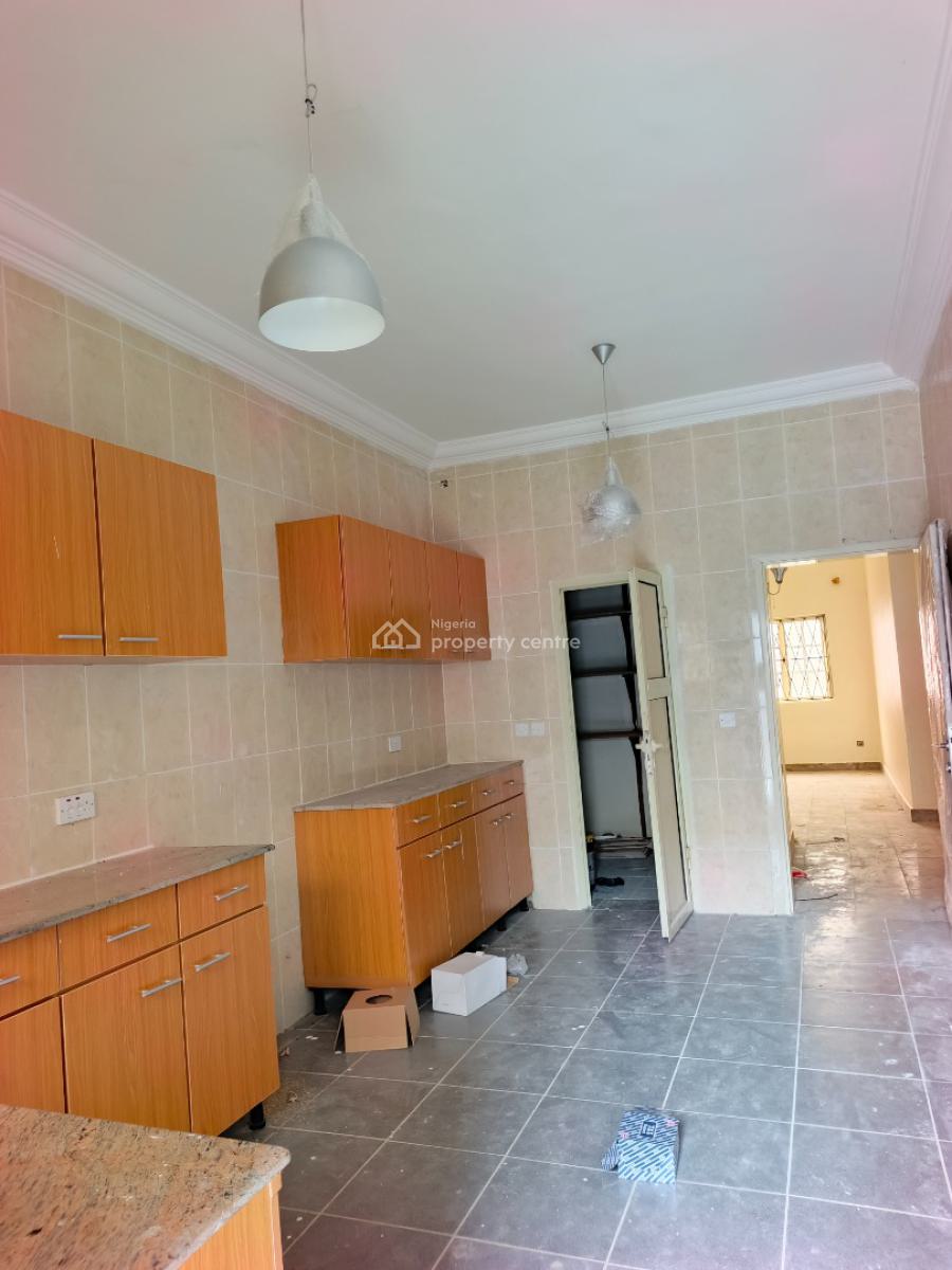 Smart Spacious 5 Bedrooms Fully Detached Duplex with 2 Rooms Bq., in a Very Good Estate at Abraham Adesanya Axis Ajah Lagos., Ajah, Lagos, Semi-detached Duplex for Rent