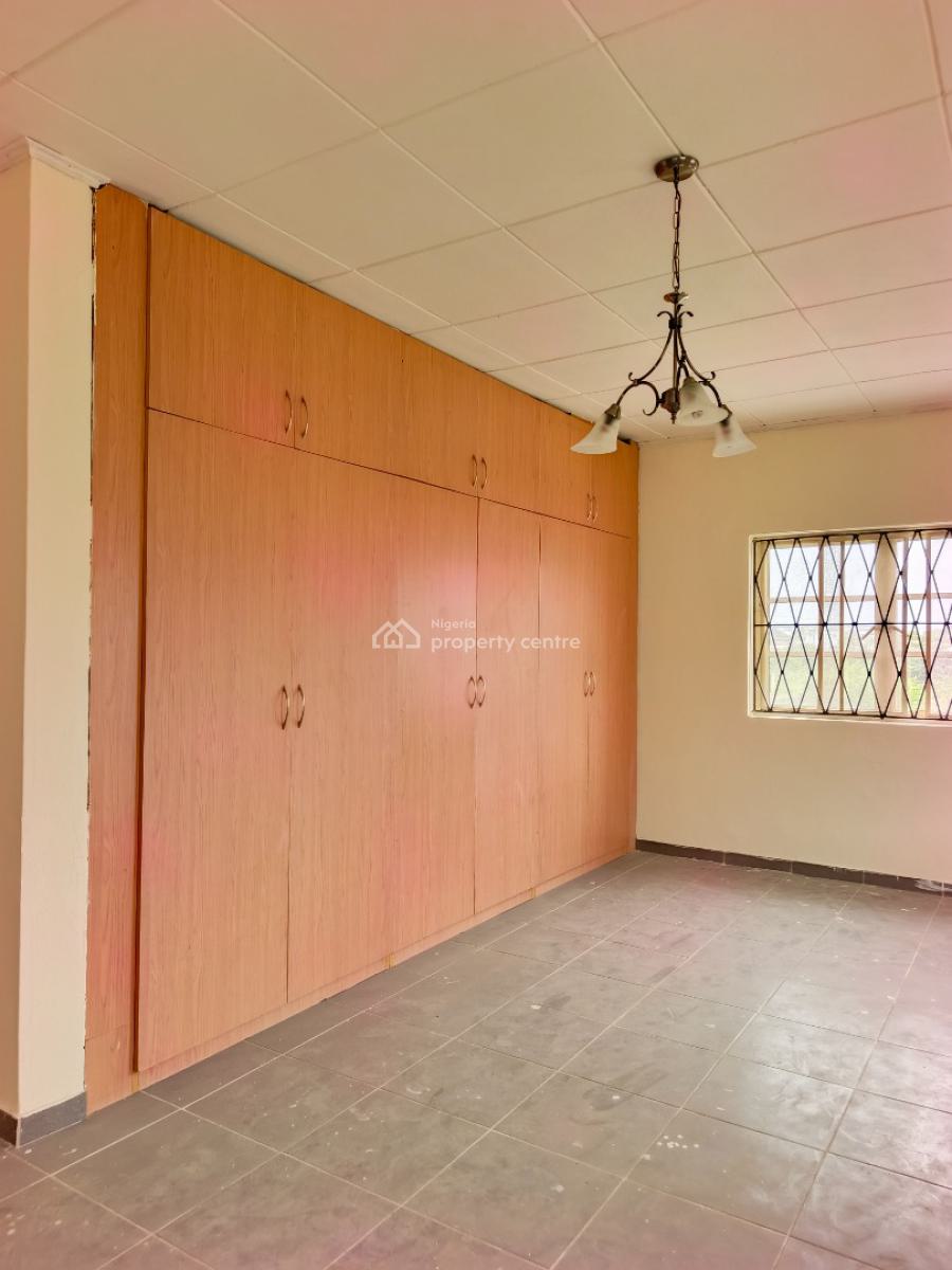 Smart Spacious 5 Bedrooms Fully Detached Duplex with 2 Rooms Bq., in a Very Good Estate at Abraham Adesanya Axis Ajah Lagos., Ajah, Lagos, Semi-detached Duplex for Rent