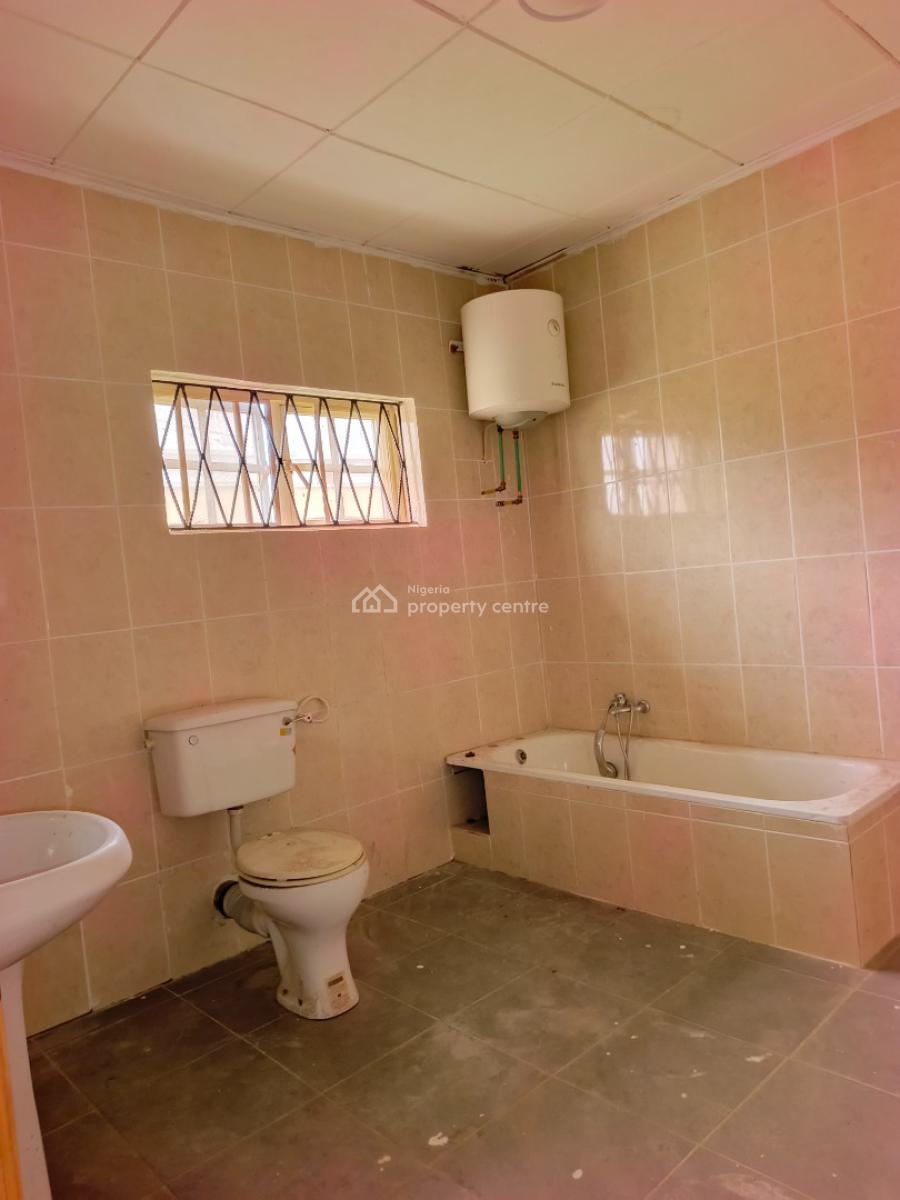 Smart Spacious 5 Bedrooms Fully Detached Duplex with 2 Rooms Bq., in a Very Good Estate at Abraham Adesanya Axis Ajah Lagos., Ajah, Lagos, Semi-detached Duplex for Rent