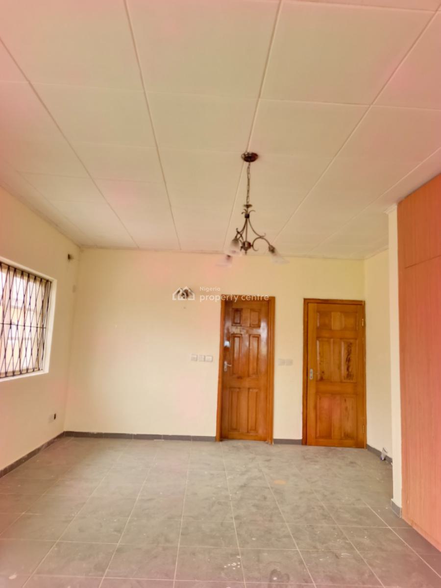 Smart Spacious 5 Bedrooms Fully Detached Duplex with 2 Rooms Bq., in a Very Good Estate at Abraham Adesanya Axis Ajah Lagos., Ajah, Lagos, Semi-detached Duplex for Rent