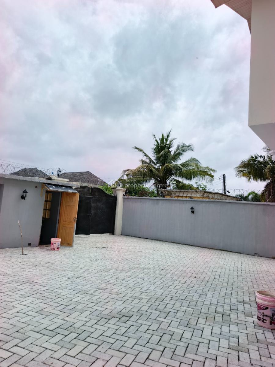 Smart Spacious 5 Bedrooms Fully Detached Duplex with 2 Rooms Bq., in a Very Good Estate at Abraham Adesanya Axis Ajah Lagos., Ajah, Lagos, Semi-detached Duplex for Rent