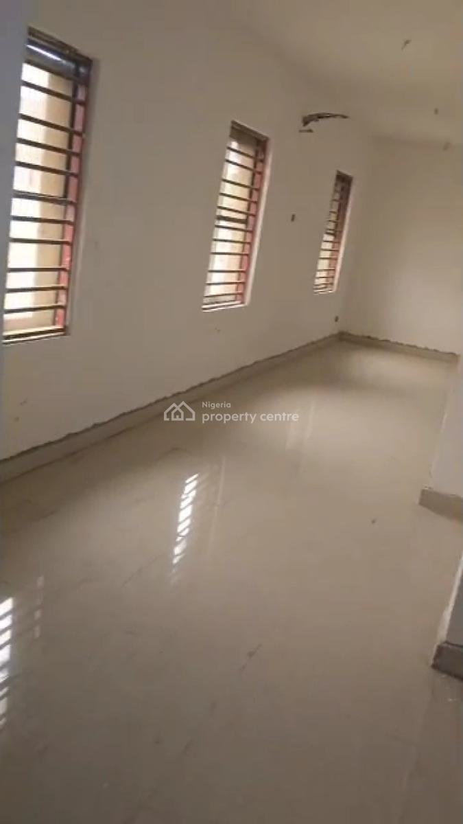 3 Bedroom Flat, Gra, Ogudu, Lagos, Flat / Apartment for Sale