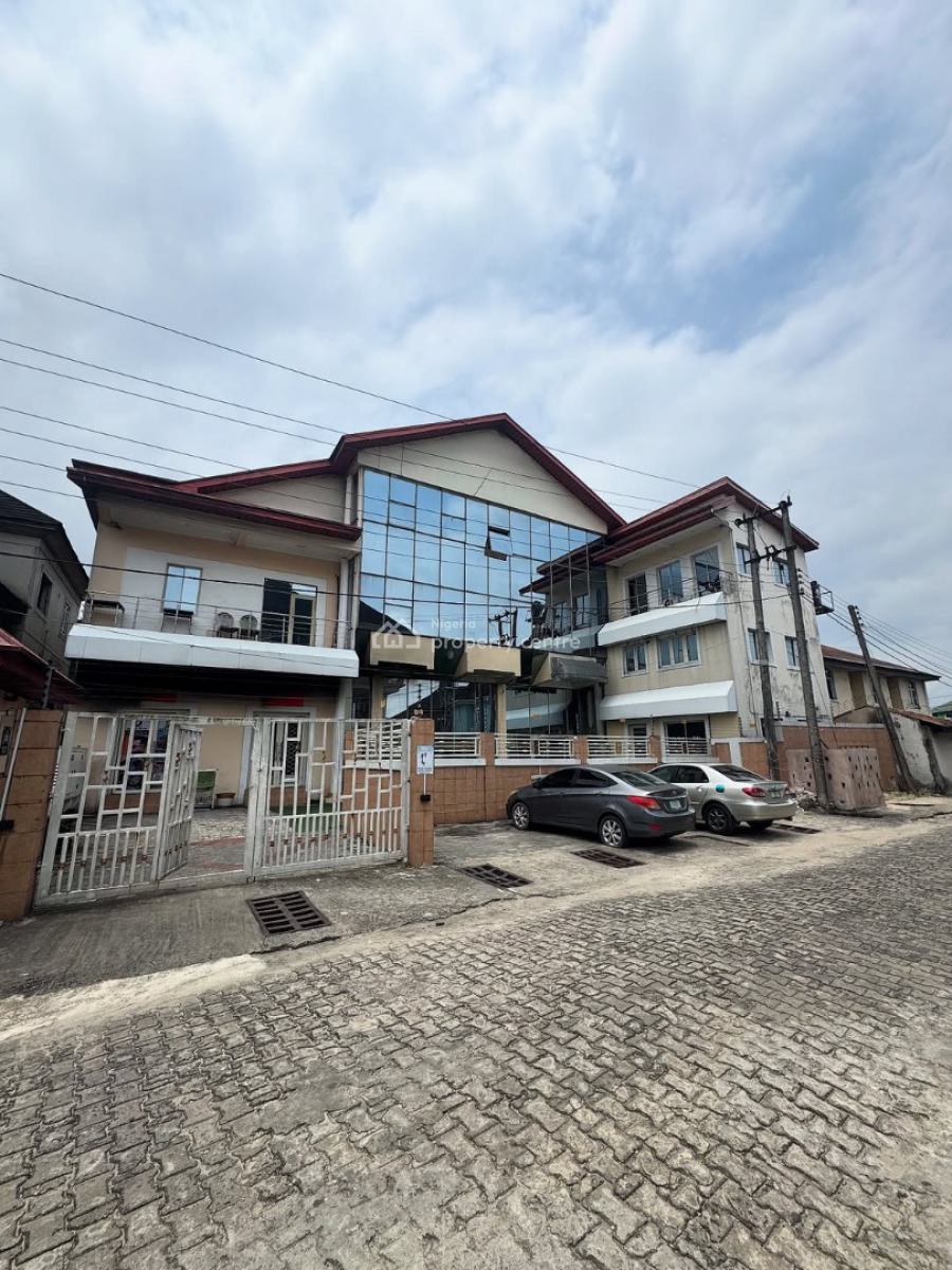 Fully Furnished 18 Rooms Hotel Wt. Conference Hall, Massive Etc, New Gra Port Harcourt, Gra Phase 1, Port Harcourt, Rivers, Hotel / Guest House for Sale