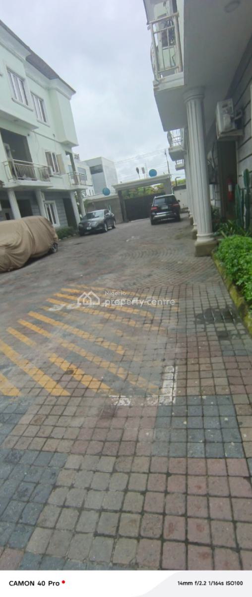 Beautiful 4 Bedroom Duplex with Bq, Osapa, Lekki, Lagos, Semi-detached Duplex for Rent