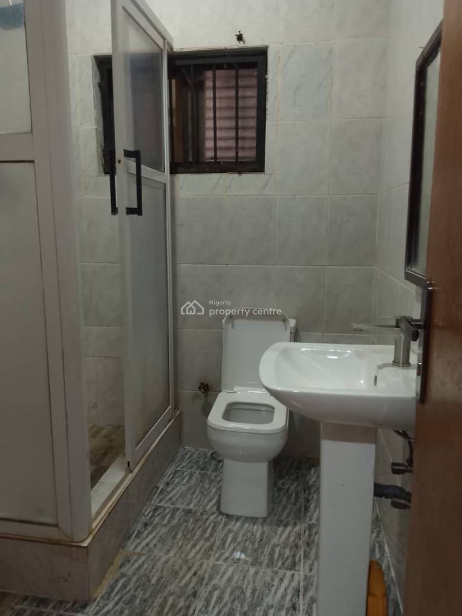 Spacious and Well Maintained 3 Bedroom Apartment, Gated and Secured Estate, New Road, Igbo Efon, Lekki, Lagos, Flat / Apartment for Rent