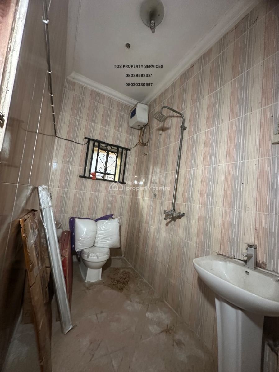 Standard 2 Bedroom Apartment on Groundfloor, Off Herbert Macaulay Way, Yaba, Lagos, Flat / Apartment for Rent