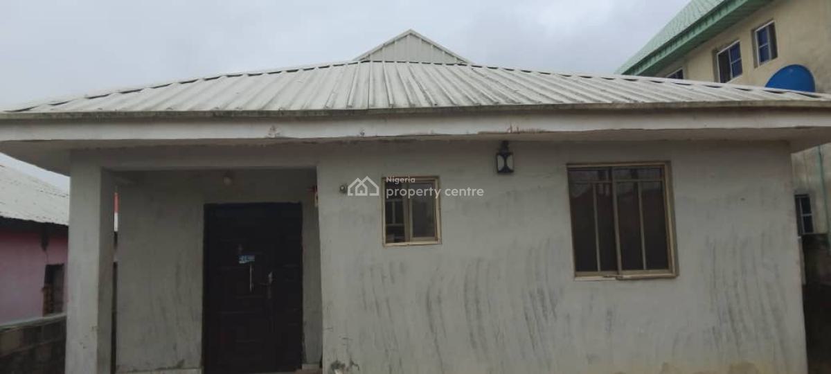 Bungalow with 2bedoom Flat & 2 Units of Self Contains, Ona Osa, Ibeju Lekki, Lagos, Detached Bungalow for Sale