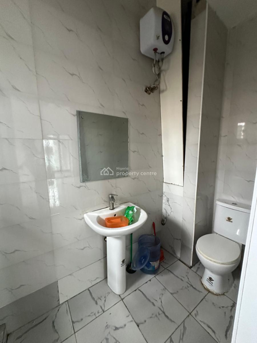 2bedroom Flat with Balcony in a Secured Estate, Lekki, Lagos, Flat / Apartment for Rent