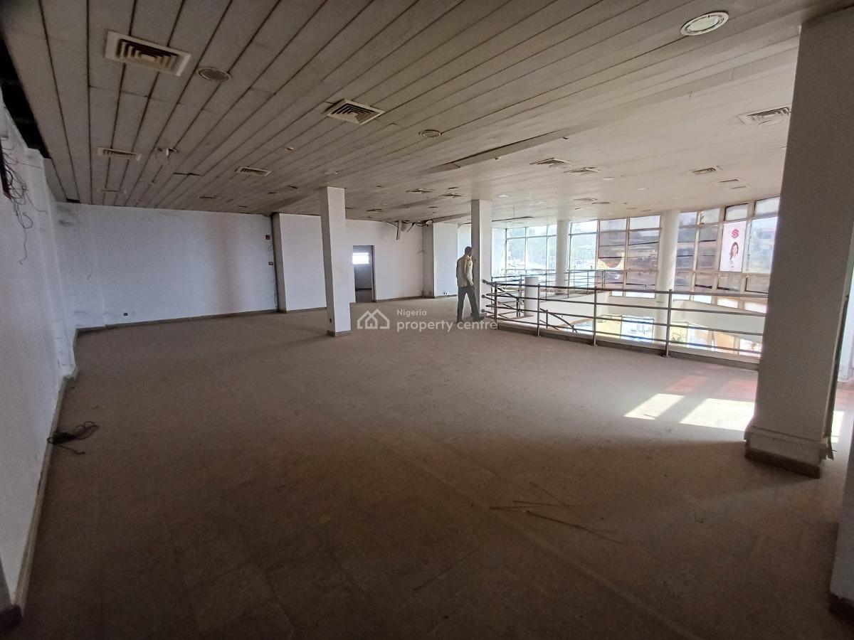 403sqm Office Space in a Strategic Location, Zone 4, Wuse, Abuja, Office Space for Rent