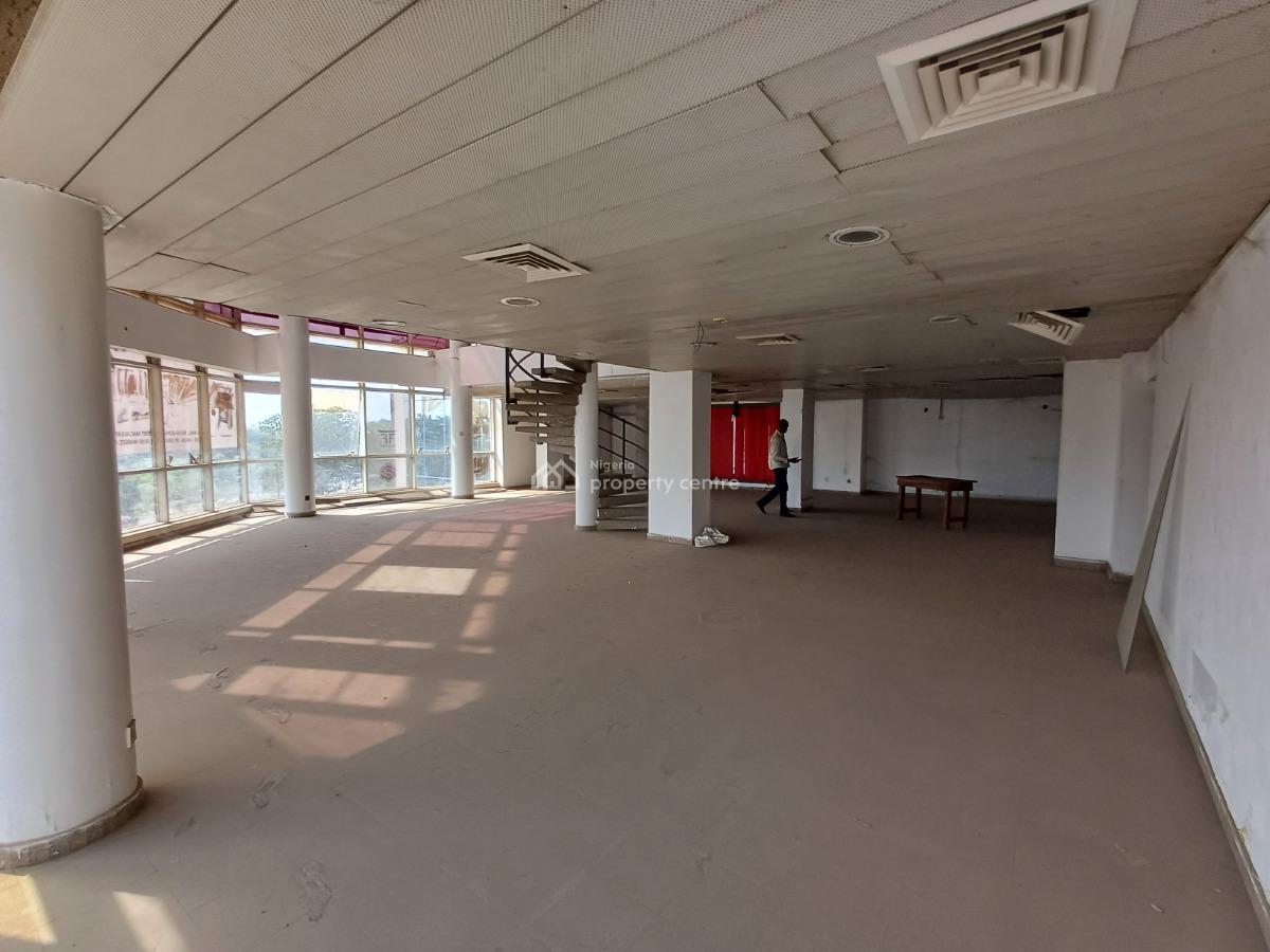 403sqm Office Space in a Strategic Location, Zone 4, Wuse, Abuja, Office Space for Rent