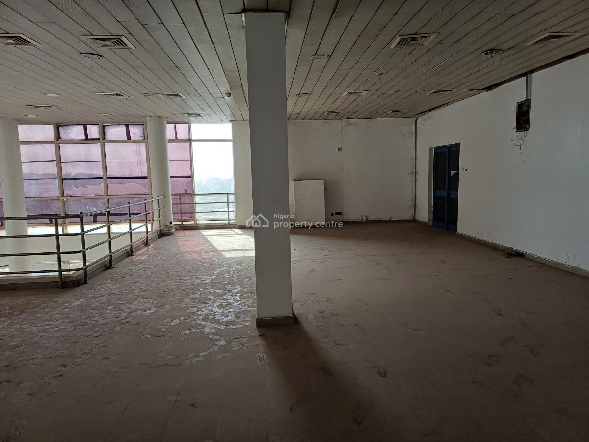 403sqm Office Space in a Strategic Location, Zone 4, Wuse, Abuja, Office Space for Rent