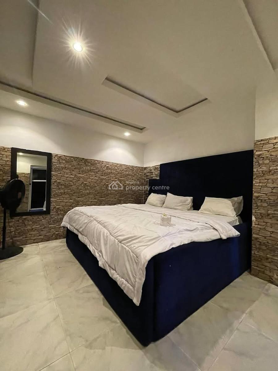 10 Rooms Hotel on 1 & Half Plots, Off Aba Road, Rumuomasi, Port Harcourt, Rivers, Hotel / Guest House for Sale